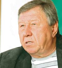 Не може да избягаме от земята