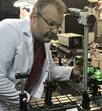 Лаборатории с размера на чип