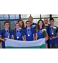 Труд, подплатен със злато