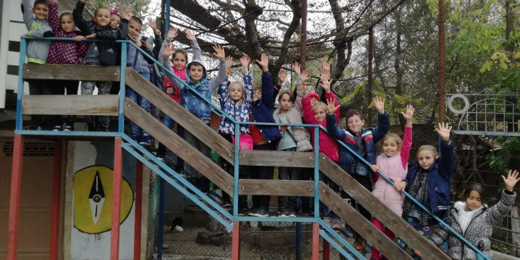 Снимката е участвала в III издание на Фотоконкурса на „Аз-буки“. Автор: Ясмин Буковска, ОУ „Виделина“ – с. Сейдол, обл. Разград