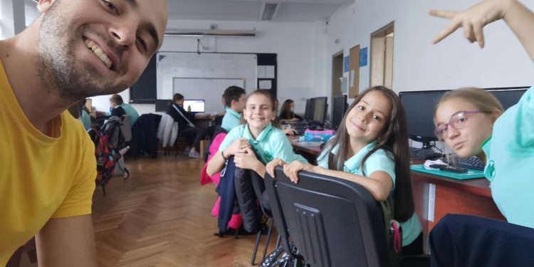 Все още се уча как да бъда учител