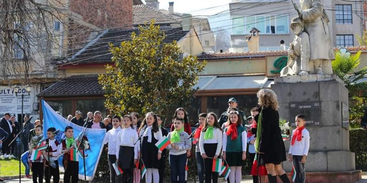 Университетско лоби още от чина