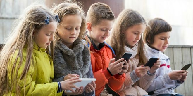 Смартфоните в клас са силно разсейващ фактор