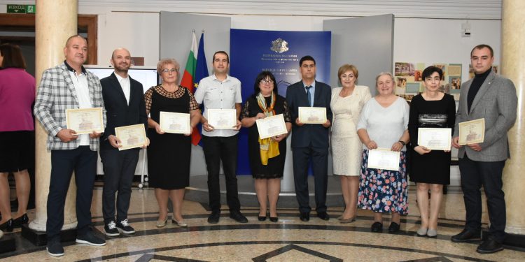 Признание за новите будители