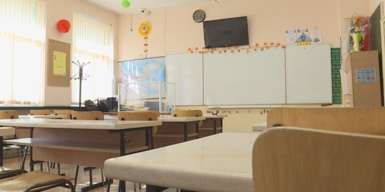 Редица общини обявяват 2 май за неучебен ден