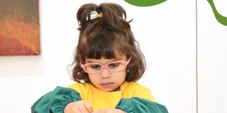 Допълнителна подкрепа за деца от 700 градини и училища