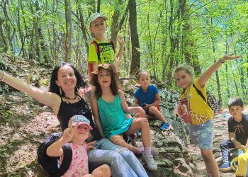 Рисуване, спорт и летни емоции предлага „Елиза Арт“ на децата в Габрово