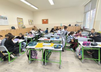 Изкуственият интелект прави часовете различни