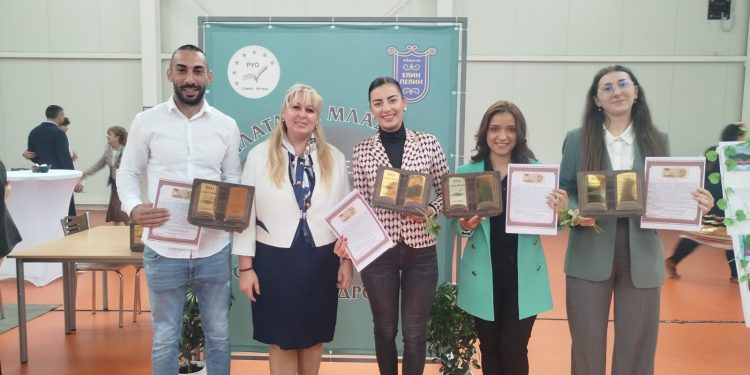 50 млади учители посреща РУО – София-област