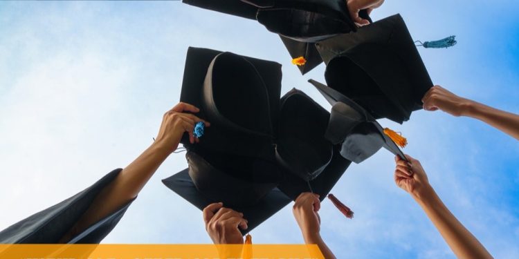 Нова програма „Избирам да следвам в България“ на Министерството на образованието и науката ще насърчава талантливи български младежи, завоювали медали от международни олимпиади, да продължат образованието си в родни висши училища