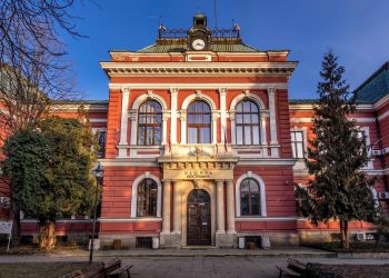 Кюстендил инвестира в IT обучения за ученици