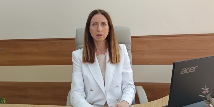 Валентина Камалиева, началник на РУО – Бургас:  Усилията ми ще са насочени към насърчаване културата на учене и взаимодействието с родителите