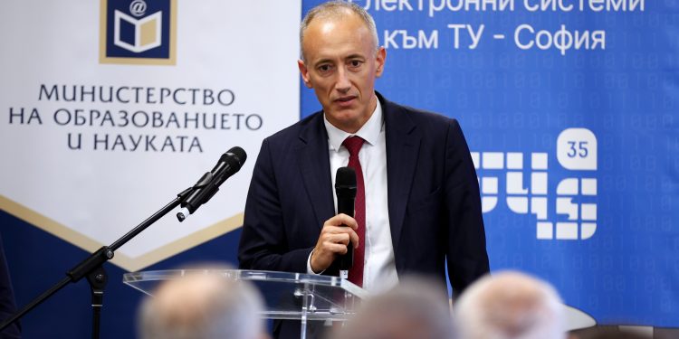 Технологичното училище „Електронни системи“ ще има нов корпус в „София Тех парк“