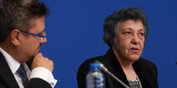 Инж. Цветанка Апостолова, член на журито на Националния фотоконкурс „В моето училище е най-хубаво“: Силната снимка кара зрителя да спре за миг