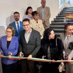 „С 200 млн. лева се модернизират и обновяват 32 студентски общежития в страната“, заяви министърът на образованието и науката Красимир Вълчев при откриване на реновираното студентско общежитие „Чайка 1“ в Пловдив