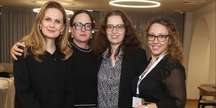 Как се създава мост между различните езици и култури