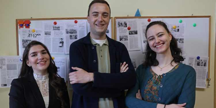 Лора Върбанова и Константин Праматаров ще се запознаят отблизо с парламентарната система на Германия по време петмесечния си престой в Берлин