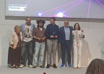 Микробиологът Ася Асенова е победител в конкурса за комуникация на наука FameLab